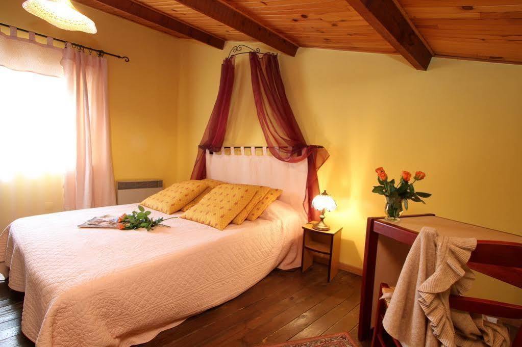 Logis Hotel Le Prieure Bourg-Saint-Andeol Bagian luar foto