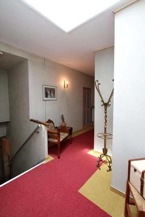 Logis Hotel Le Prieure Bourg-Saint-Andeol Bagian luar foto